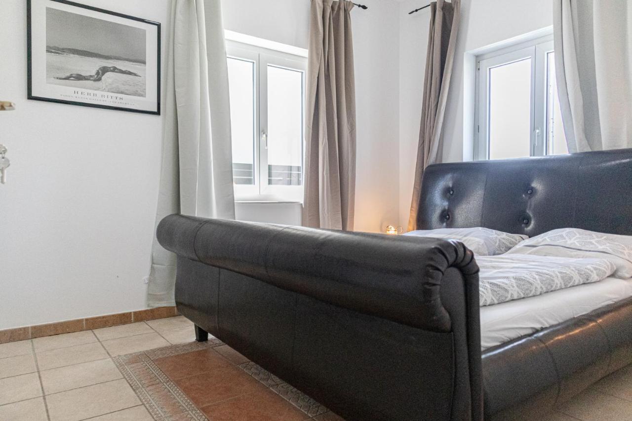 Exquisite Shared Villa - Your Private Room In This Beautiful Home Wien Exterior foto